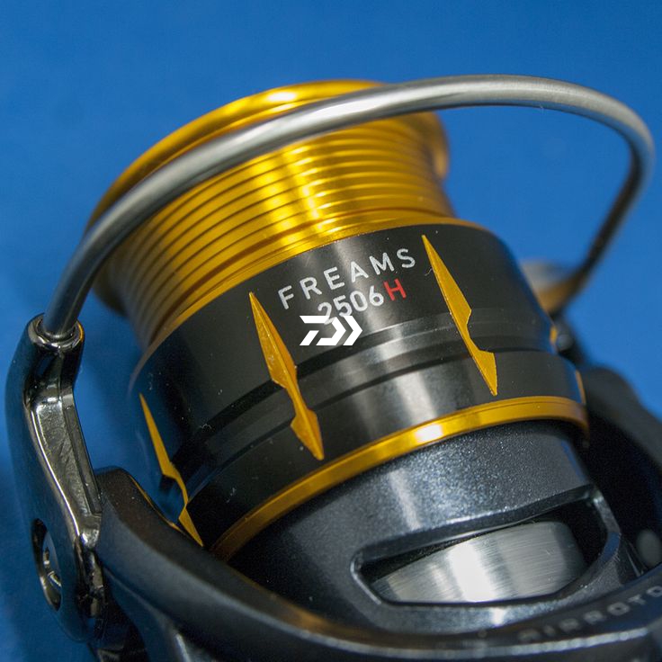 Daiwa 15 Freams 2506 H